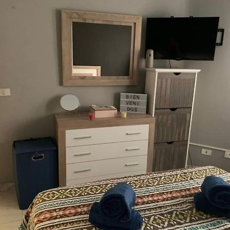 דירות Apartamento Brisas Del Medano מראה חיצוני תמונה